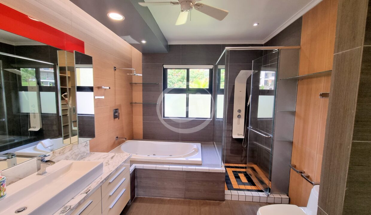 15. Habitación Principal. Embassy Club. Alquiler TownHome