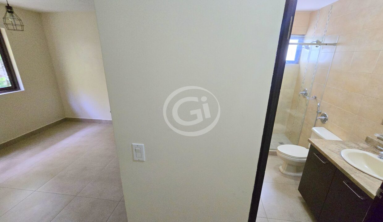 19. Habitación 2. Venta Reposeido Bancario Embassy Village Albrook
