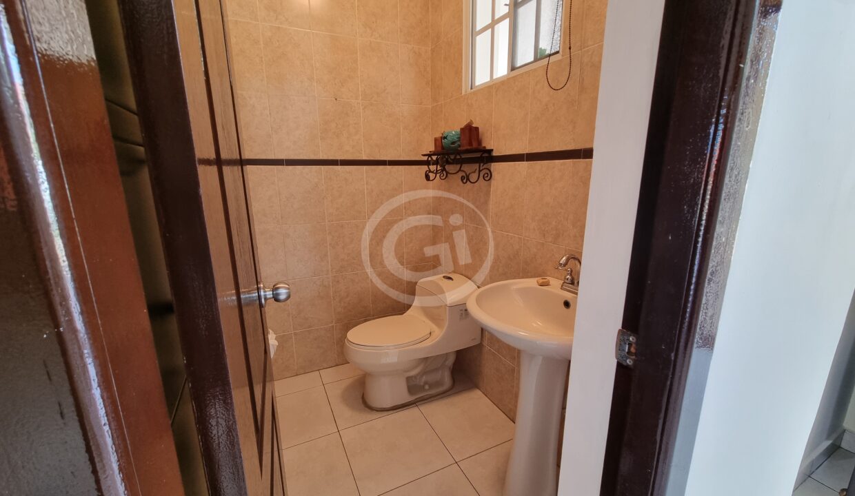 22. Baño visita casa Castel Novo venta alquiler