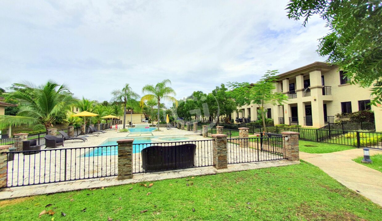 23. The Club Town. Embassy Club TownHome