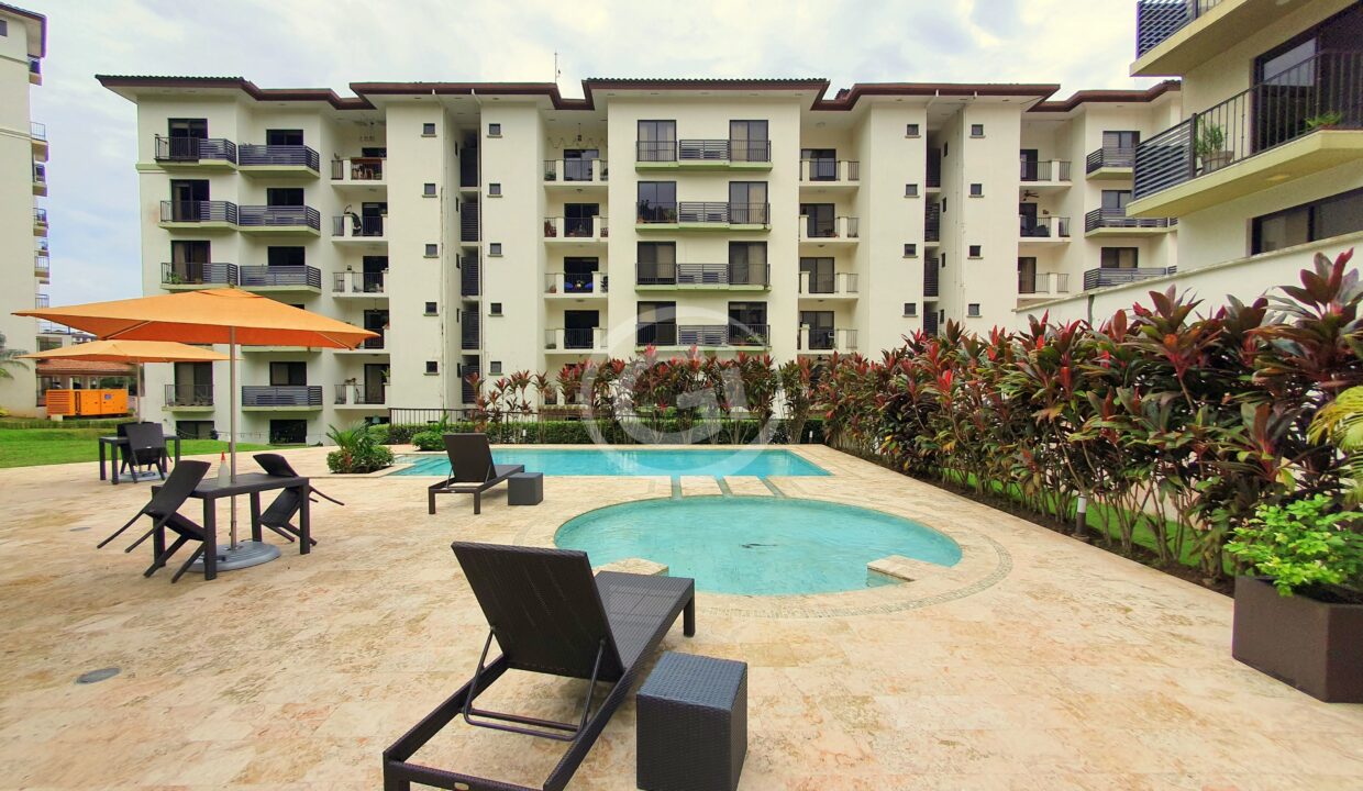 25. Area Social 2. Venta Reposeido Embassy Village Albrook