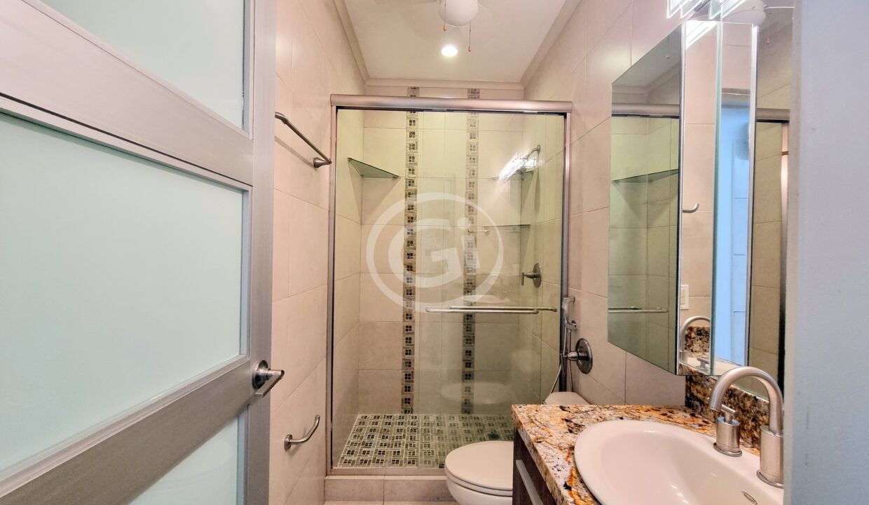 25. Habitación 3. Embassy Club. Alquiler TownHome