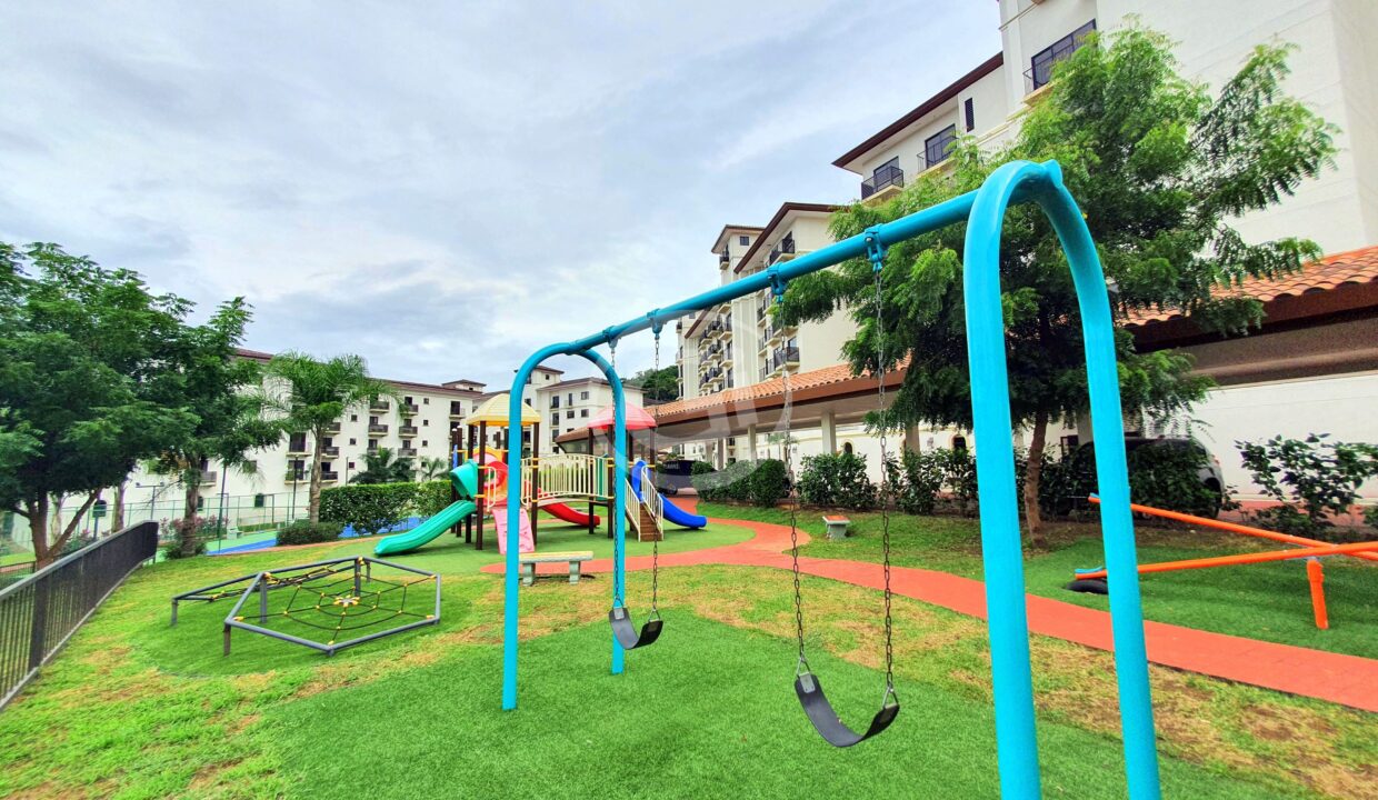 27. Juegos Infantiles. Venta Reposeido Embassy Village Albrook