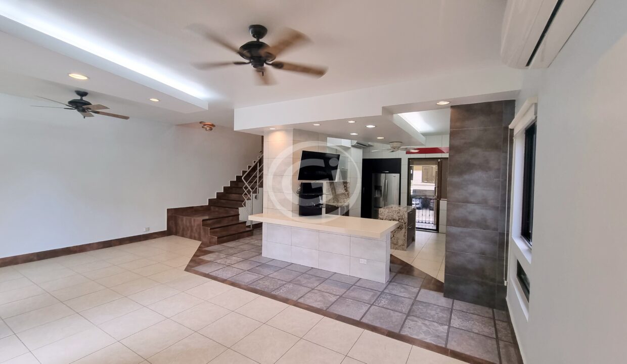 3. Sala-Comedor. Embassy Club. Alquiler TownHome