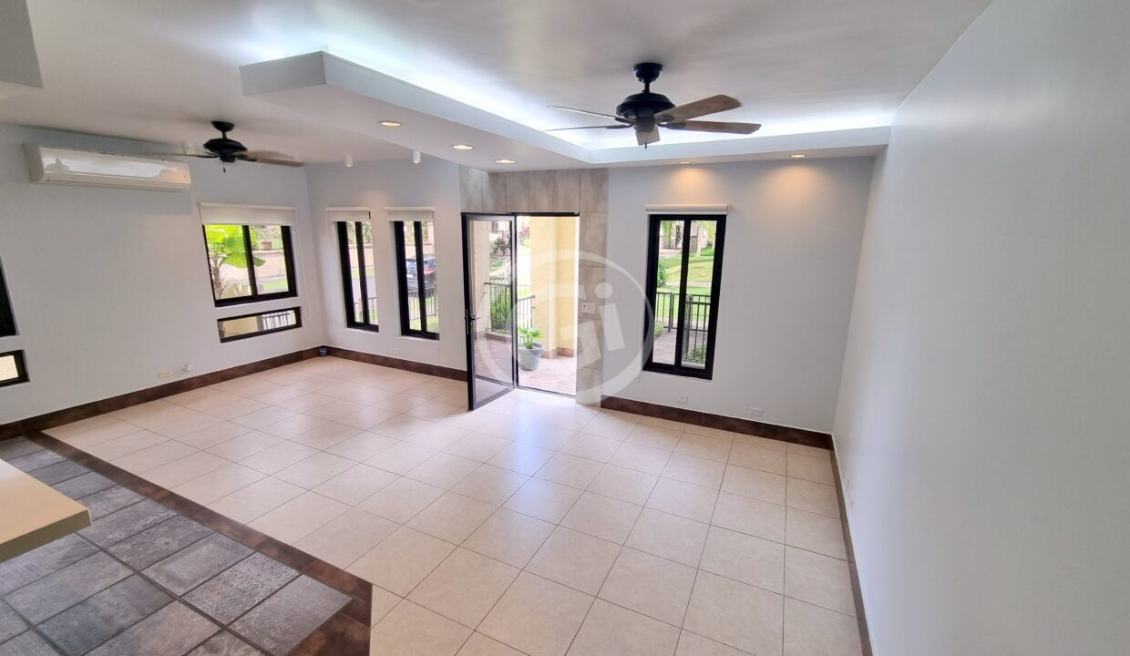 5. Sala-Comedor. Embassy Club. Alquiler TownHome