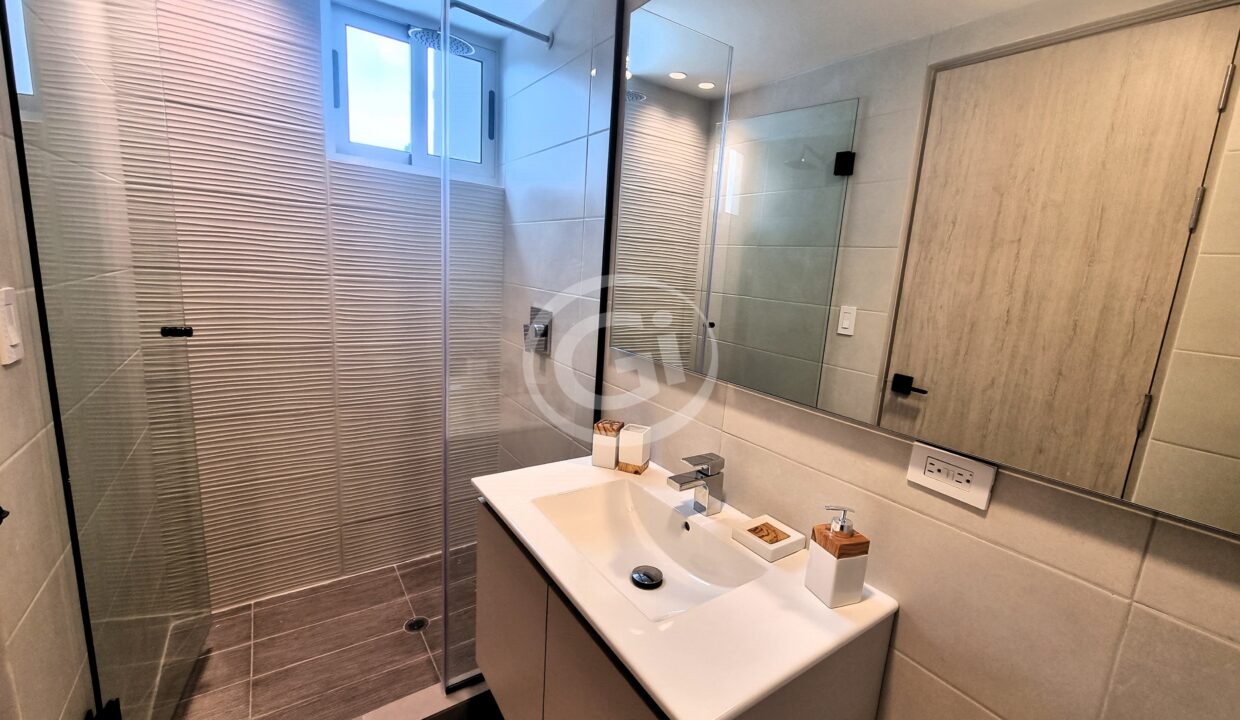 7. Baño Habitacion Secundaria Apartamento Venta Forest Gate Albrook