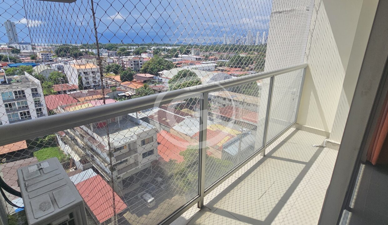 12. Balcón vista apartamento venta Centennial