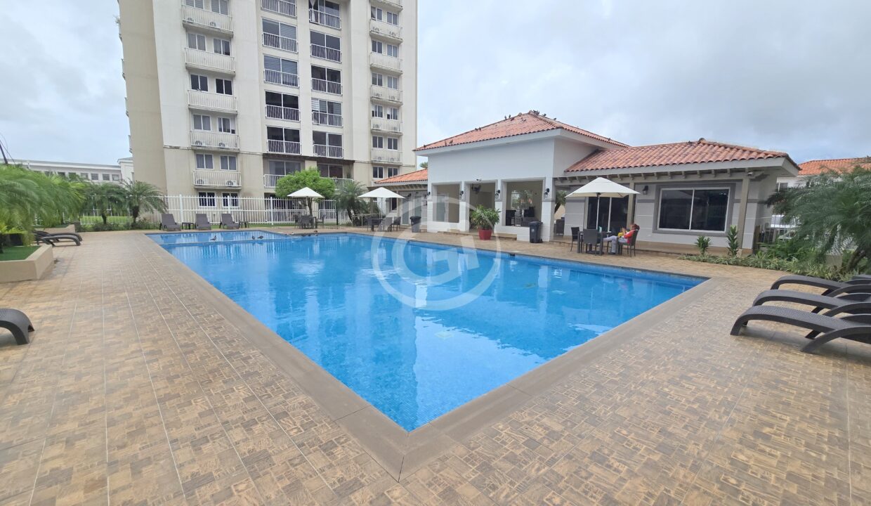 23. Piscina (4)