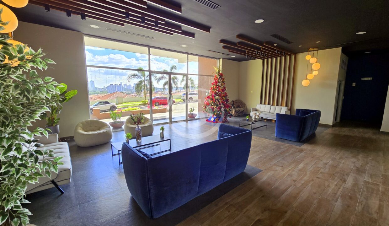 3. Lobby (4)