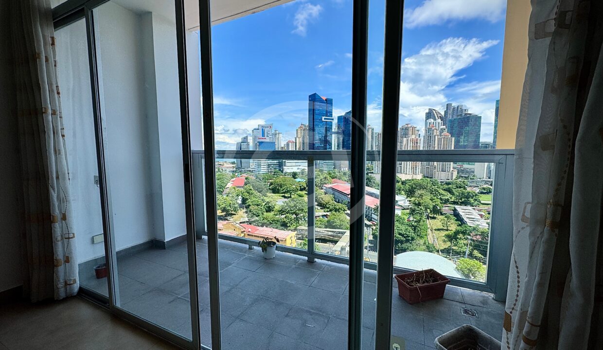 8. Balcón venta apartamento Obarrio The One