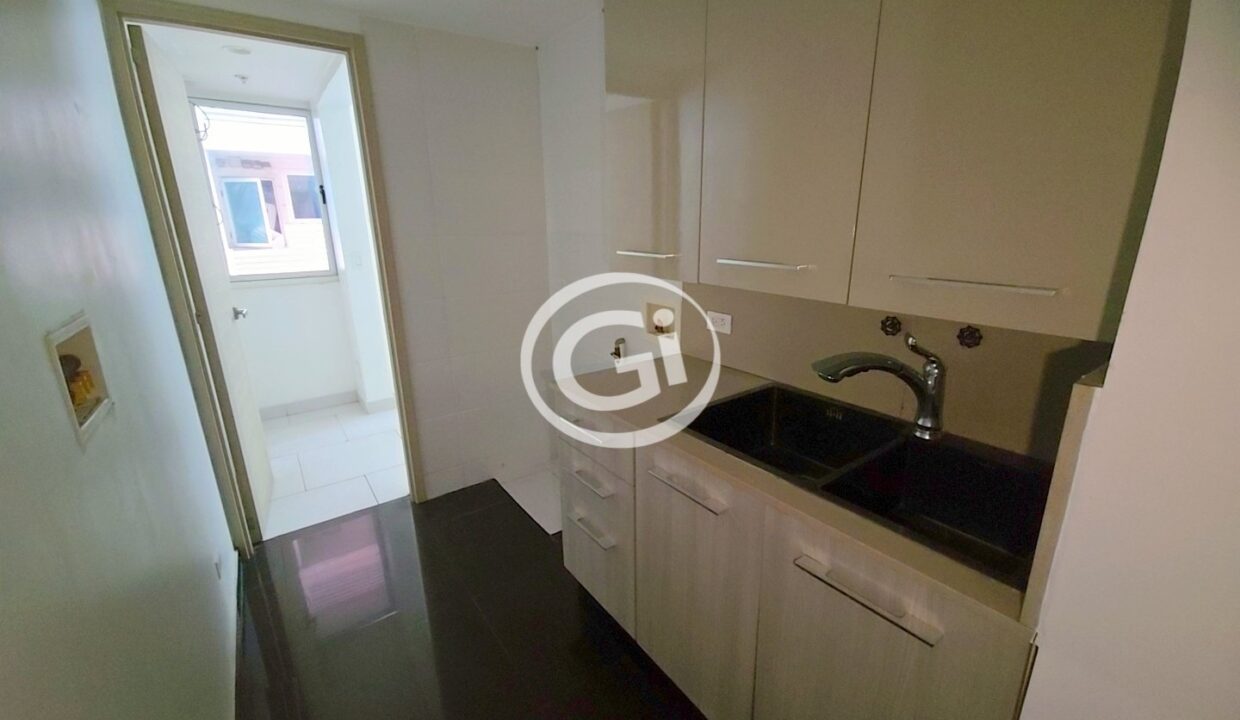 10. Cocina. Venta Remate The Tower 50 San Francisco
