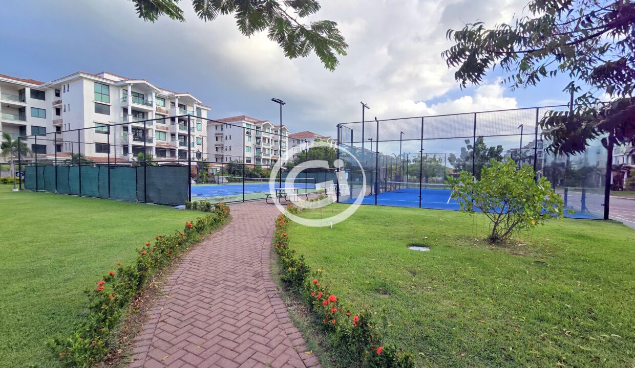 26. Canchas Costamare Costa Sur. Remate Bancario