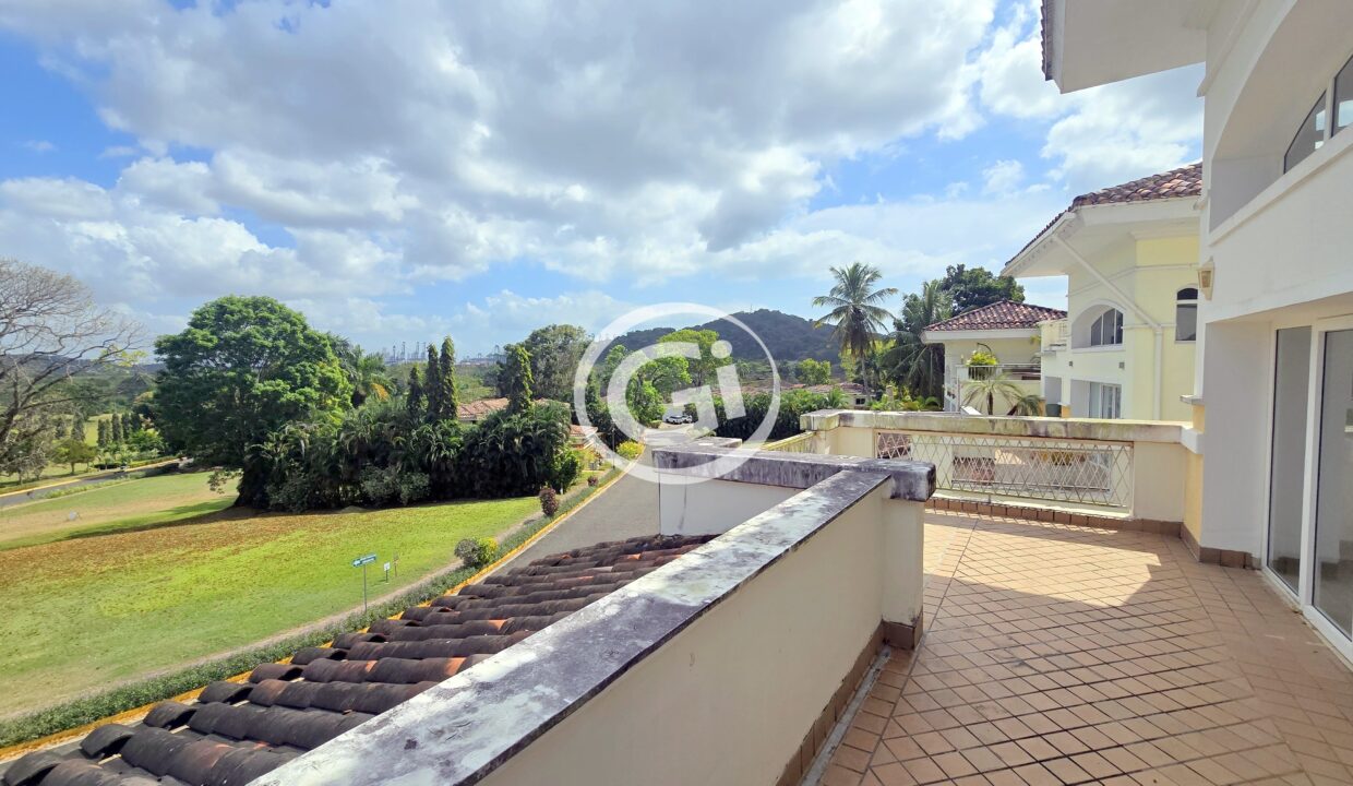 5. Terraza Sala. Venta Reposeido Bancario Tucan Country Club