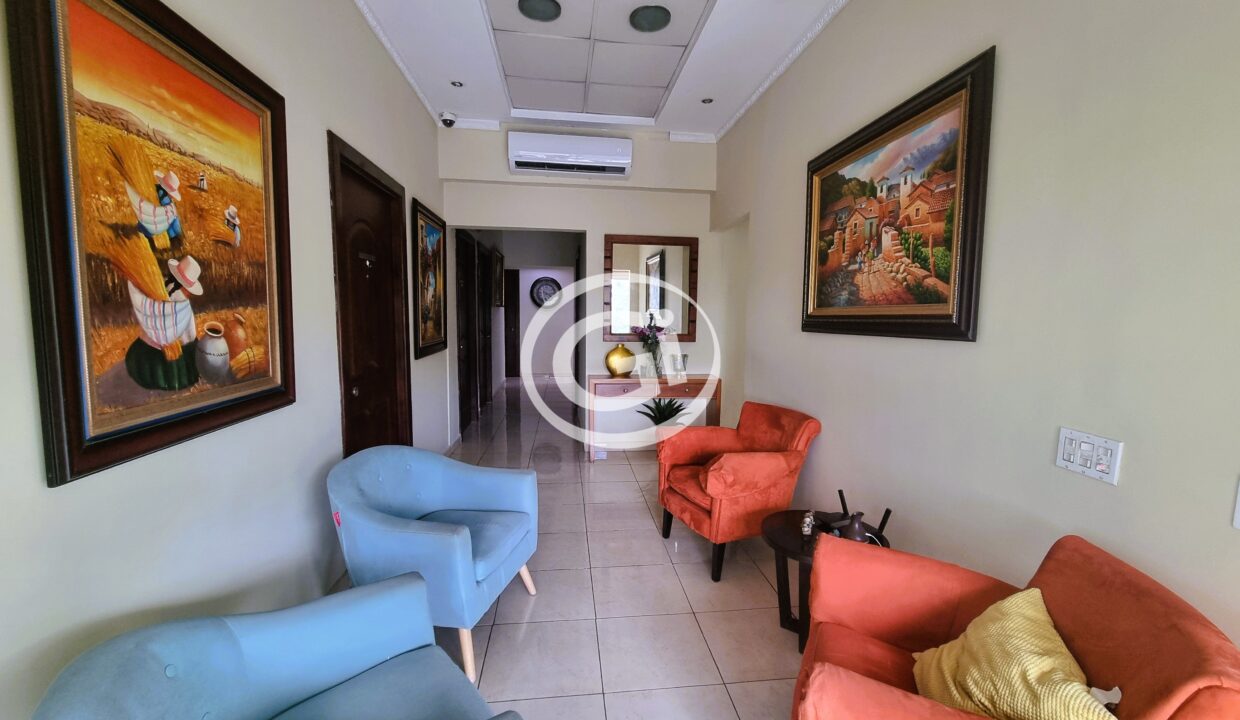5. Sala de espera Oficina Alquiler Ancon