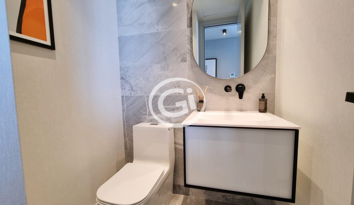 10. Baño de visitas venta apartamento Santa Maria The Ivy