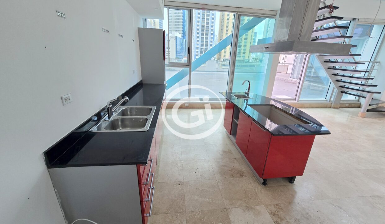 10. Cocina. Remate Bancario Loft Four 41 Punta Pacifica