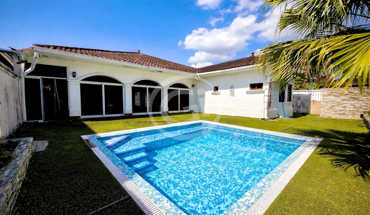 10. Patio Casa venta Sunset Coast Costa Sur