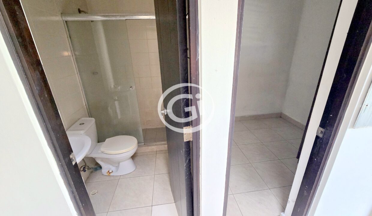 11. Cuarto y Baño de Empleada. Remate Bancario Casa Dorado Village