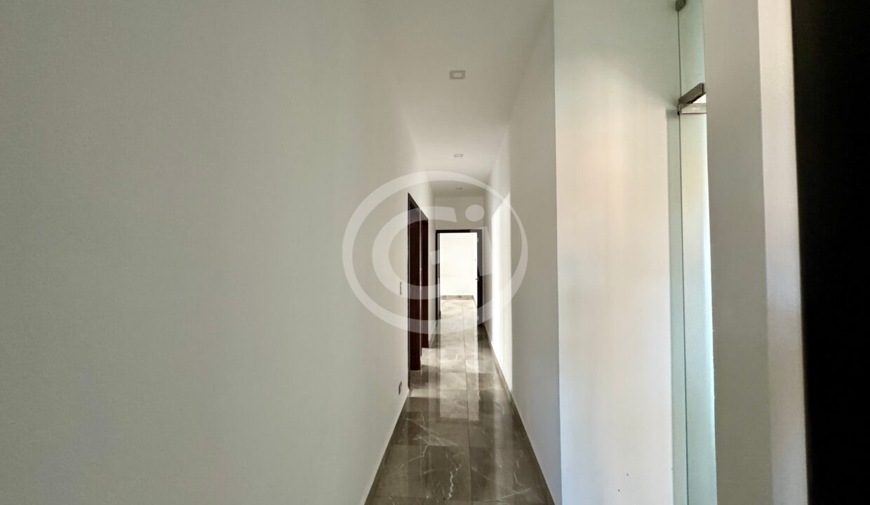 12. Pasillo Casa venta Sunset Coast Costa Sur