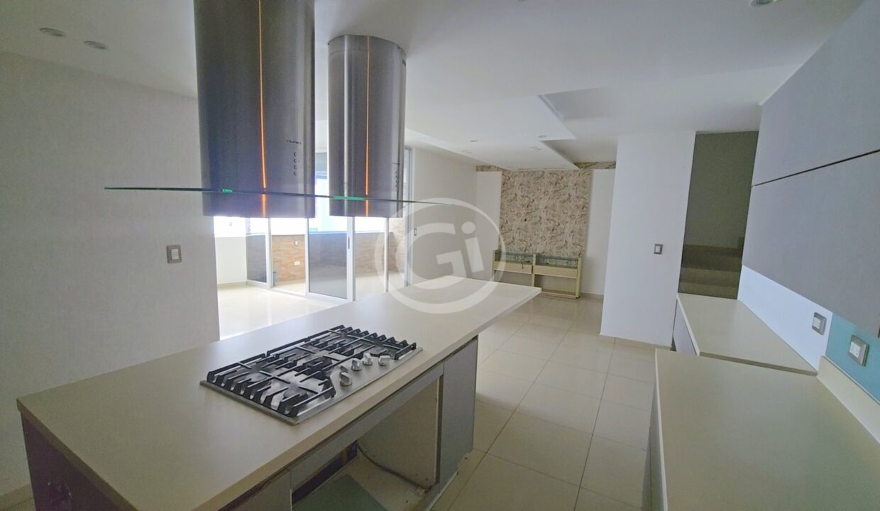13 Cocina. Venta Apartamento Marina Terrace Av Balboa Remate Bancario