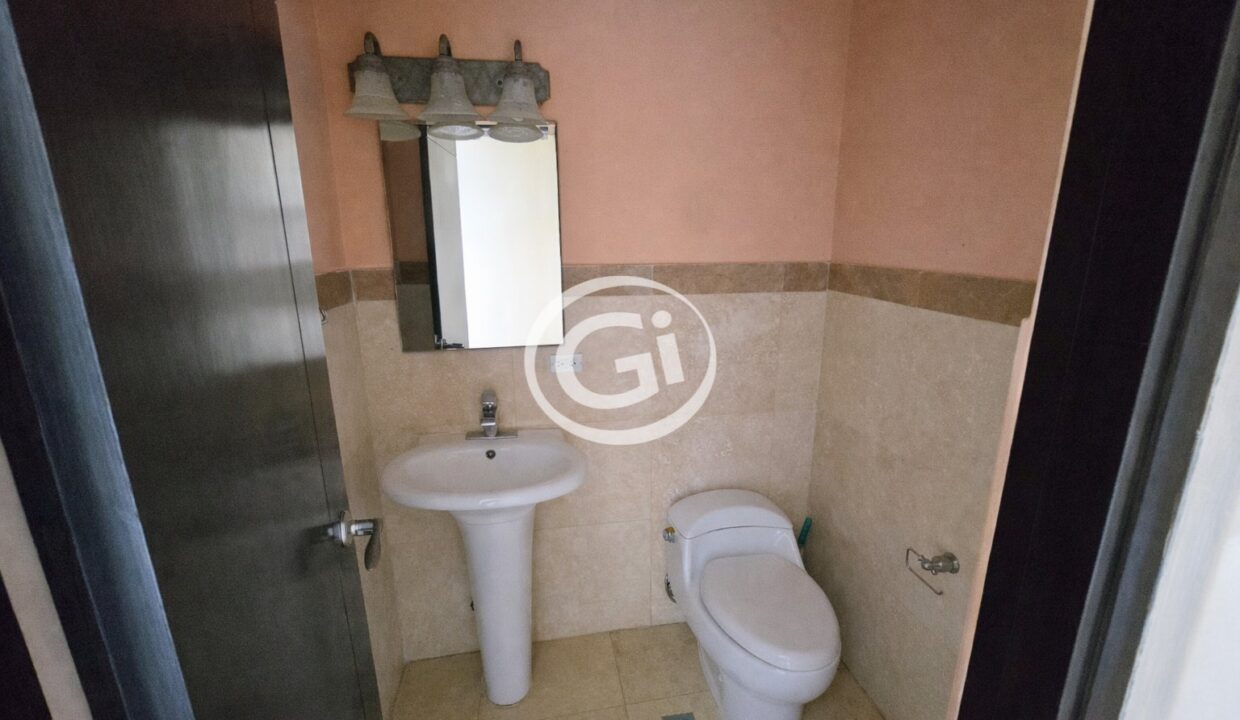 15. Baño Visitas (3)