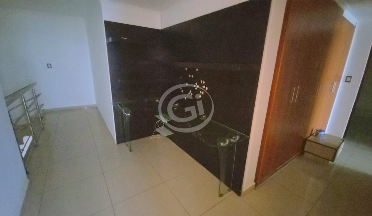17. Oficina. Venta Apartamento Marina Terrace Av Balboa Remate Bancario