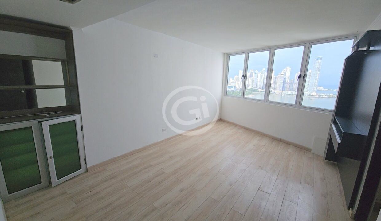 18. Habitación Principal. Venta Apartamento Marina Terrace Av Balboa Remate Bancario