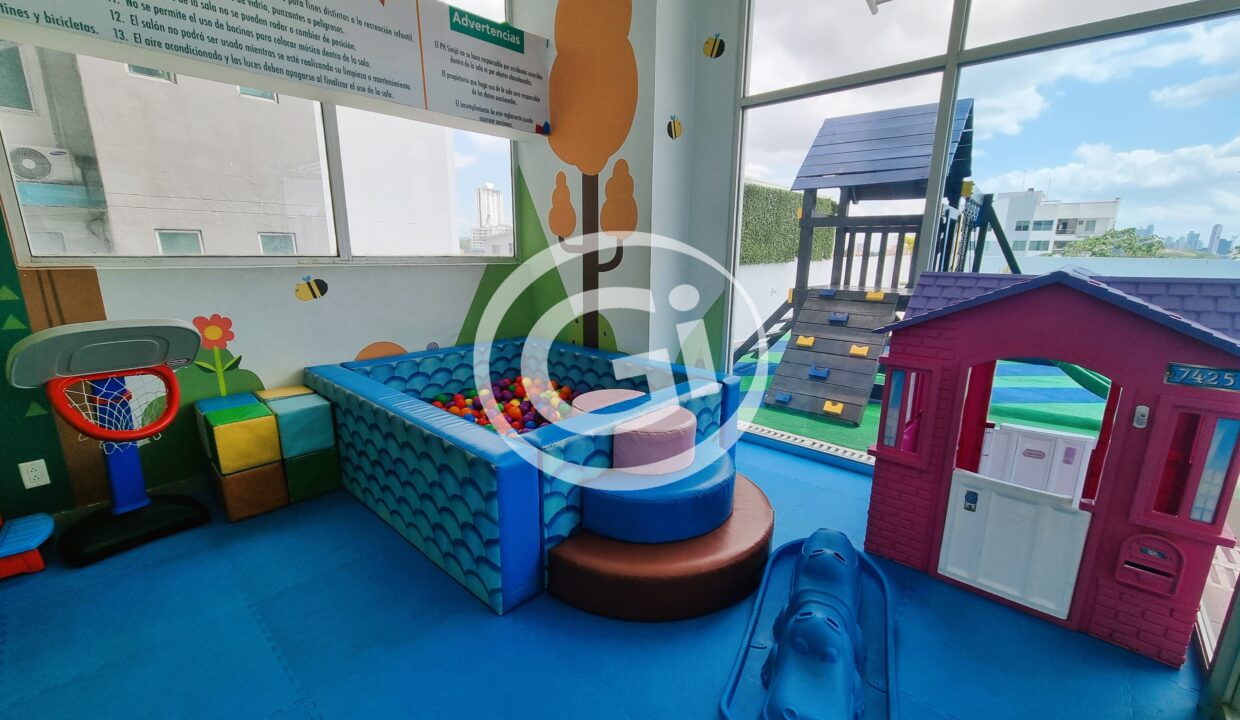 18. Parque infantil Venta Simja