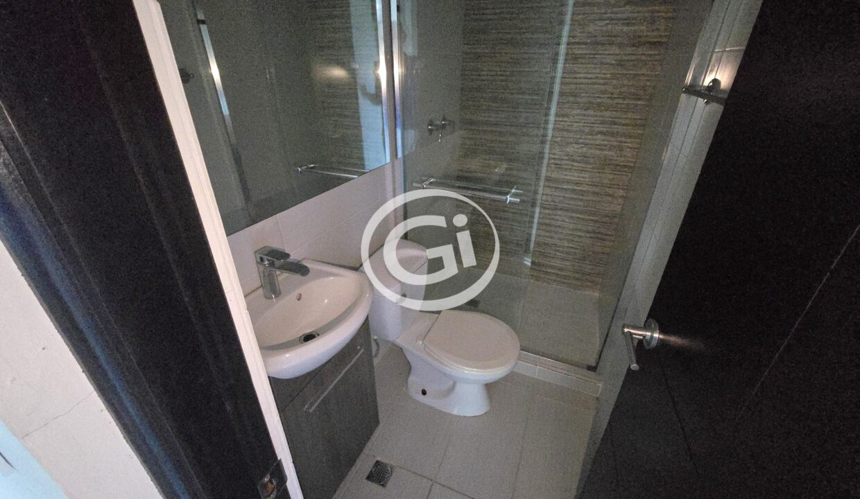 19. Baño Visitas. Remate Bancario Casa Albrook