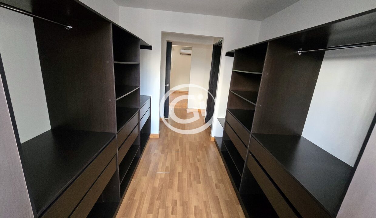 23. Habitación Principal. Remate Bancario Casa Albrook