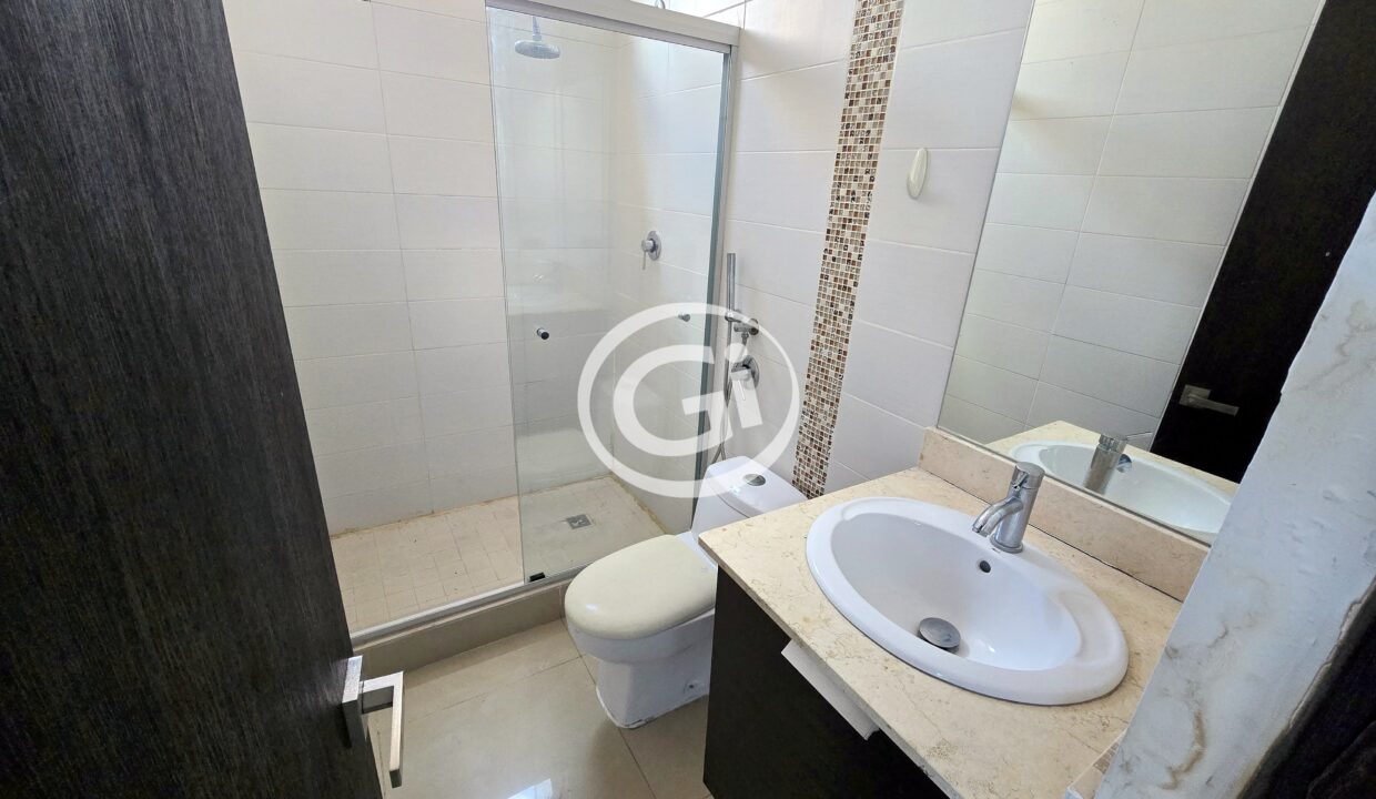 24. Habitación 2. Remate Bancario Kolosal Tower San Francisco