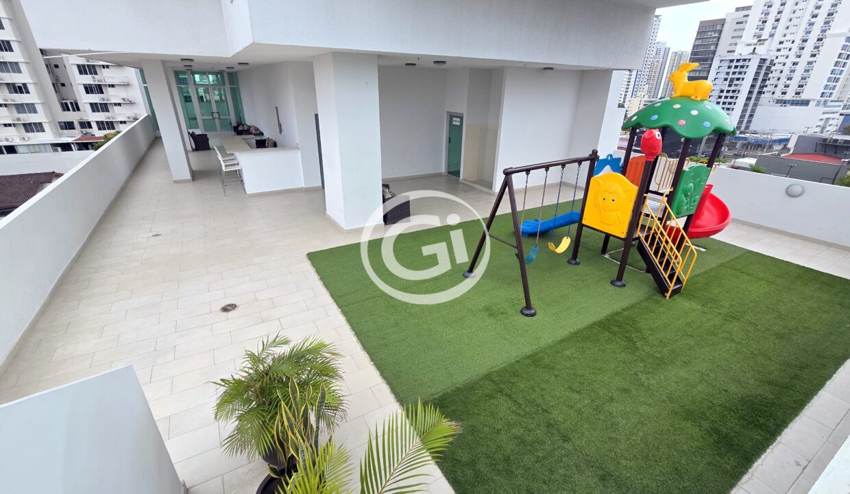 24. Parque Infantil (4.1)