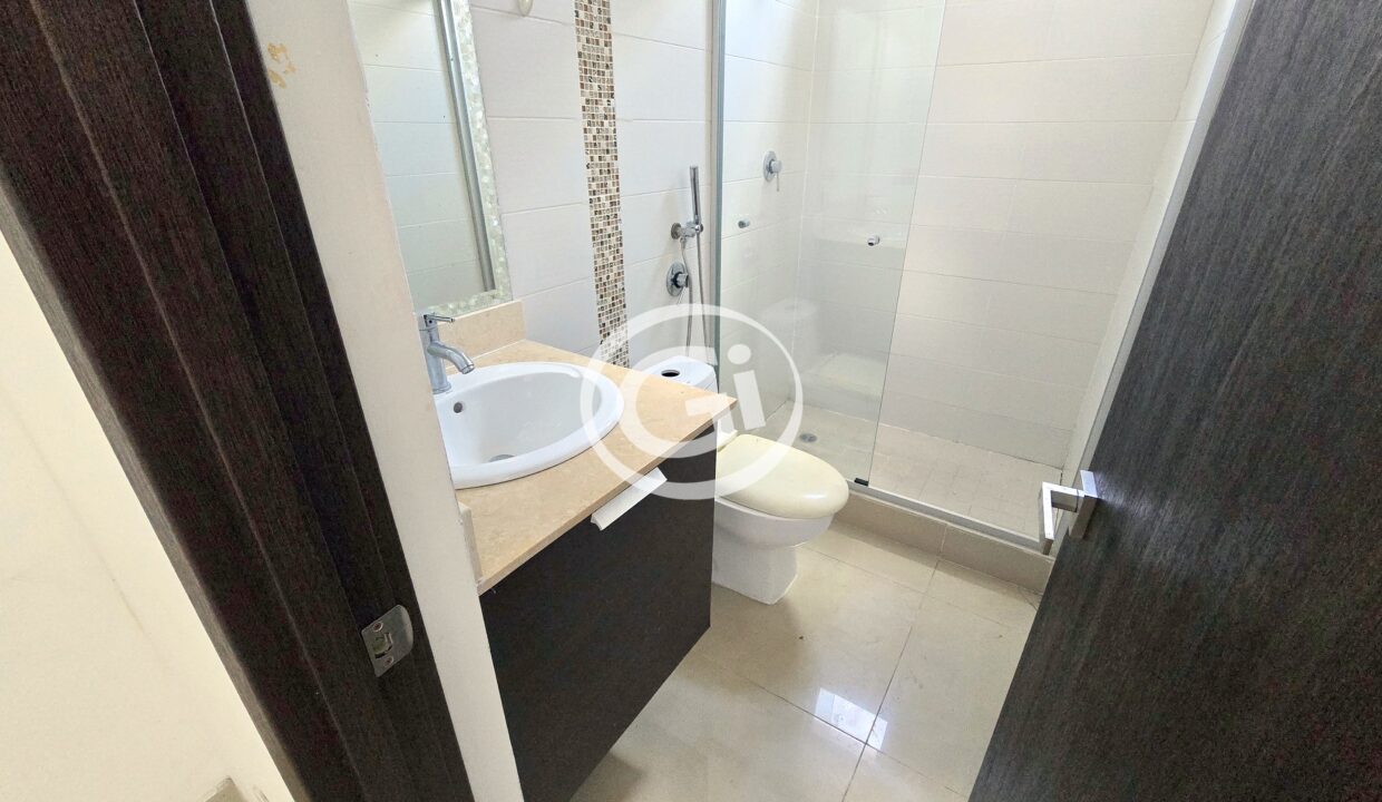26. Habitación 3. Remate Bancario Kolosal Tower San Francisco
