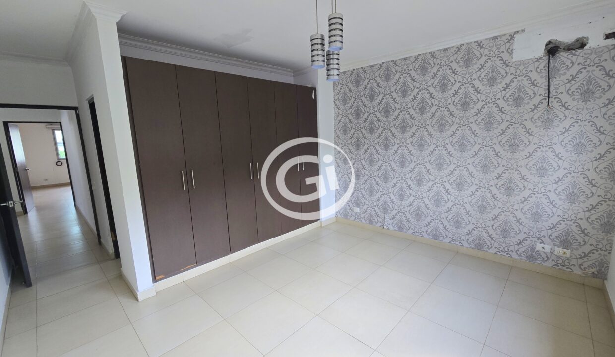 27. Habitación 4. Remate Bancario Casa Dorado Village