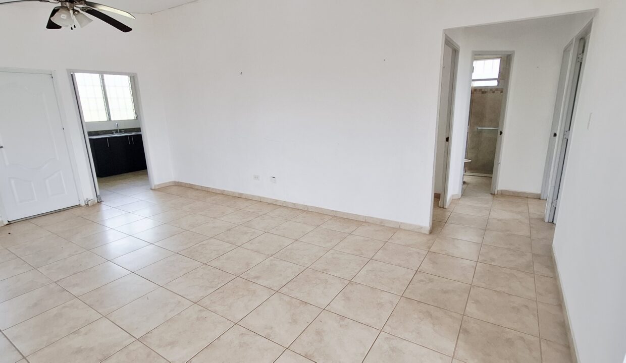 3-Sala Comedor Casa en Venta Brisas del Golf Arraiján