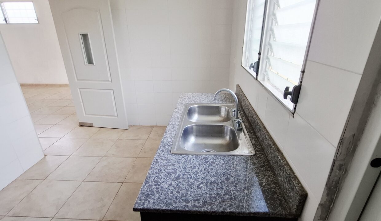 3.2 -Cocina Casa en Venta Brisas del Golf Arraiján