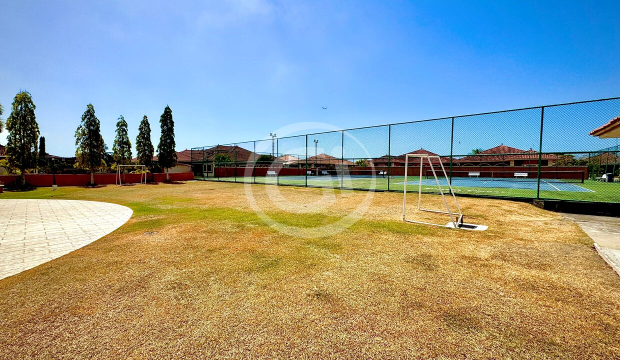 33. Canchas Casa venta Sunset Coast Costa Sur