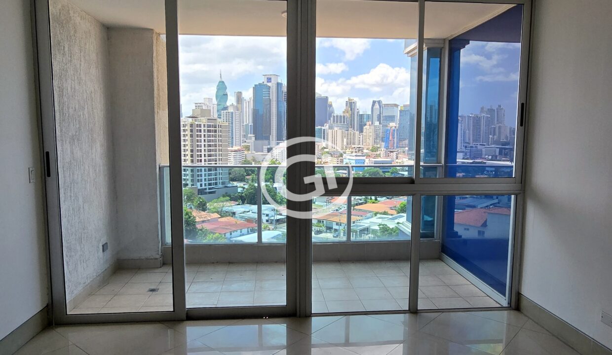 5. Sala-Comedor. Remate Bancario Kolosal Tower San Francisco