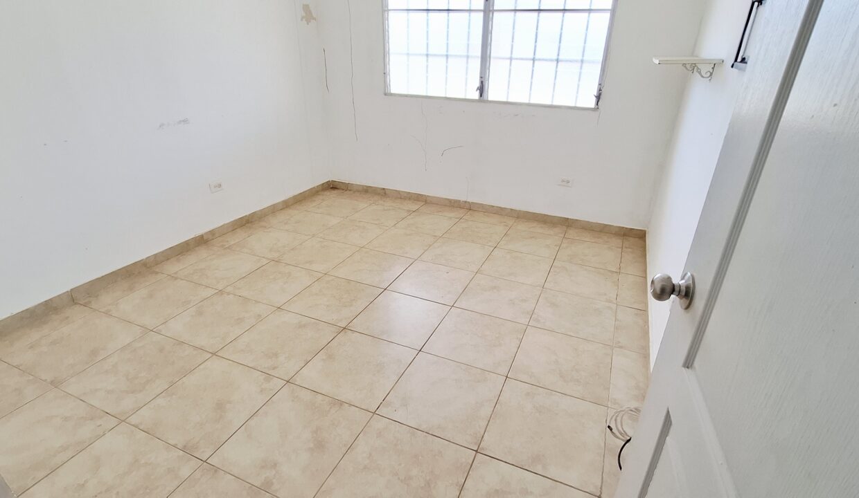 6-Habitación Casa en Venta Brisas del Golf Arraiján