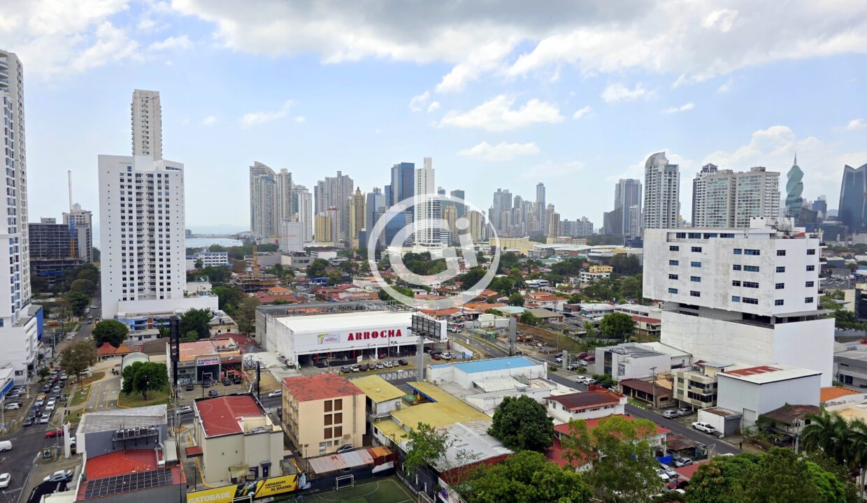 7. Balcón (5)