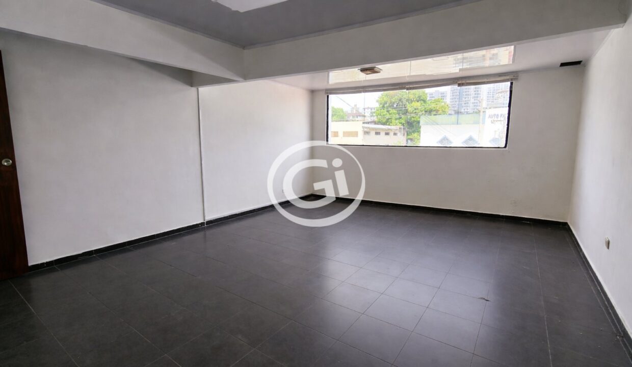 7. Oficina 2 Alquiler oficina plaza vendo. 7