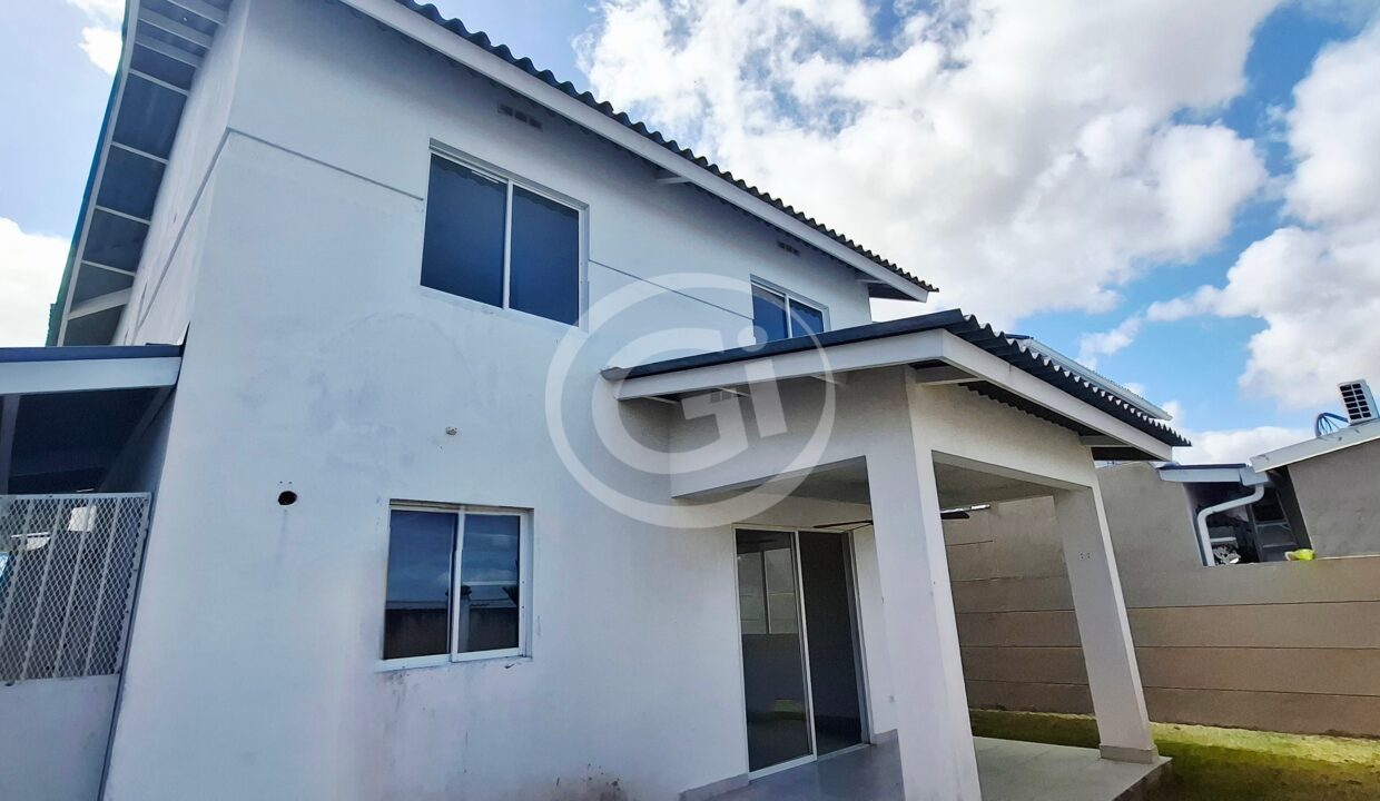 8 - Fachada Casa en Venta Playa Dorada Las Olas Arraiján