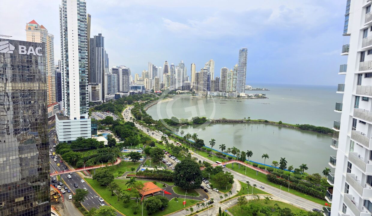 8. Vistas. Venta Apartamento Marina Terrace Av Balboa Remate Bancario