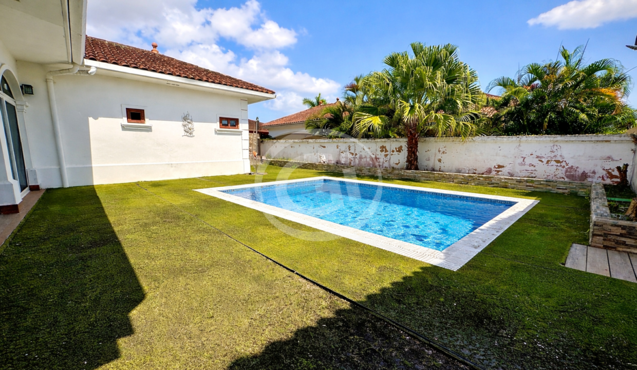 9. Patio Casa venta Sunset Coast Costa Sur