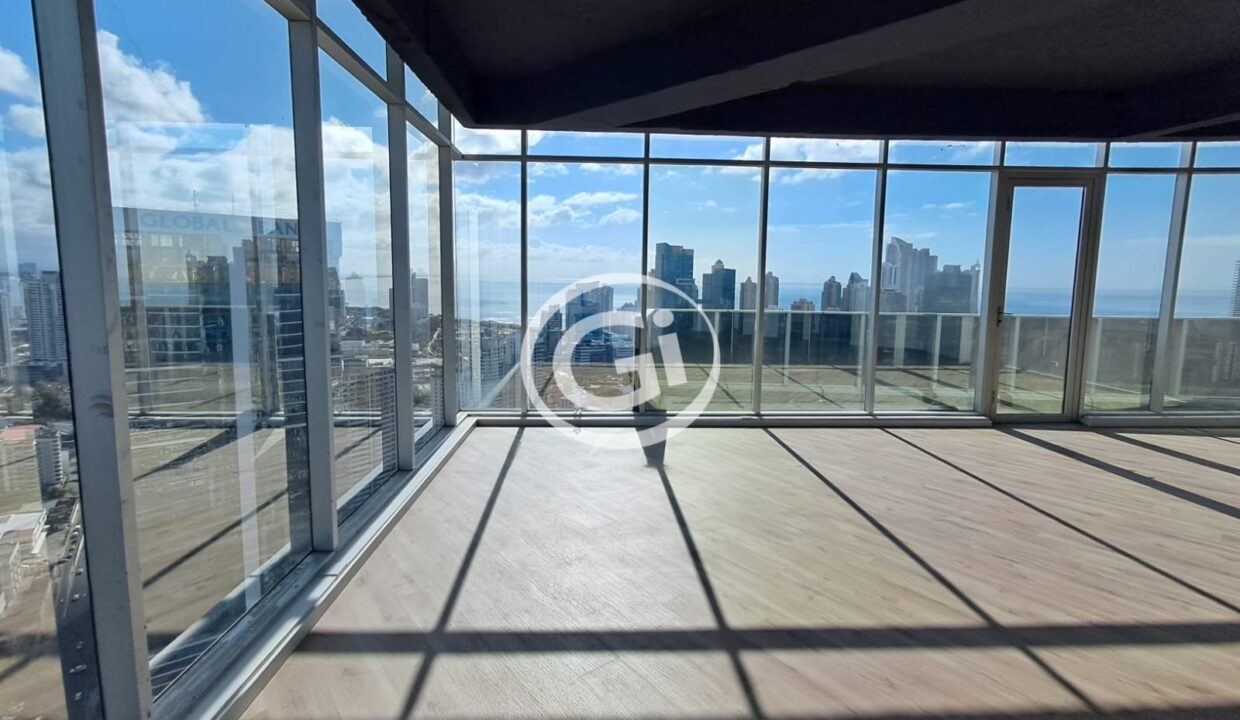 1. Venta Oficina El Tornillo Calle 50