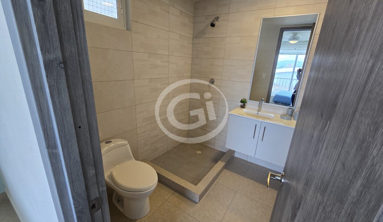 10. Torres de Versalles. Venta. Proyecto. Baño principal
