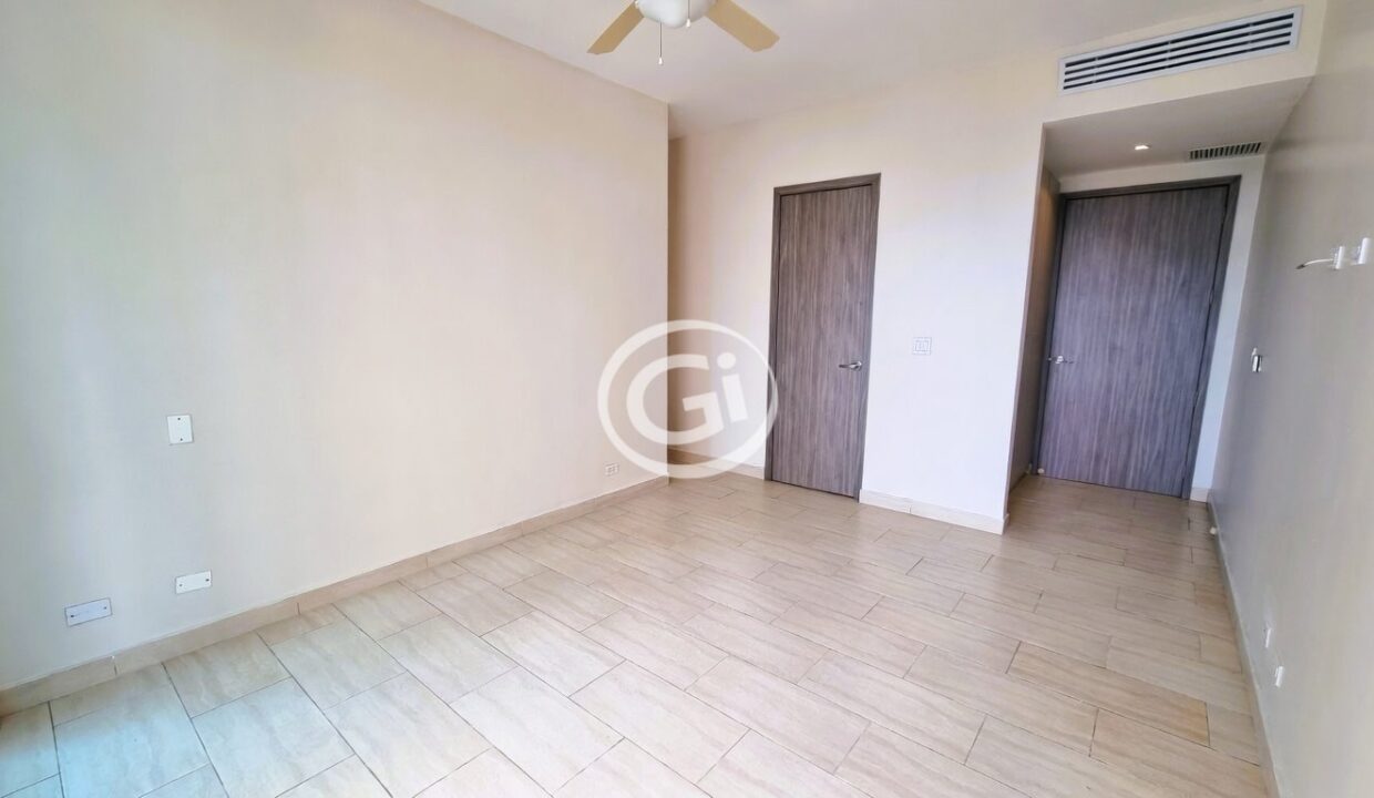 14. Habitacion secundaria 2 Venta Grand Towerw