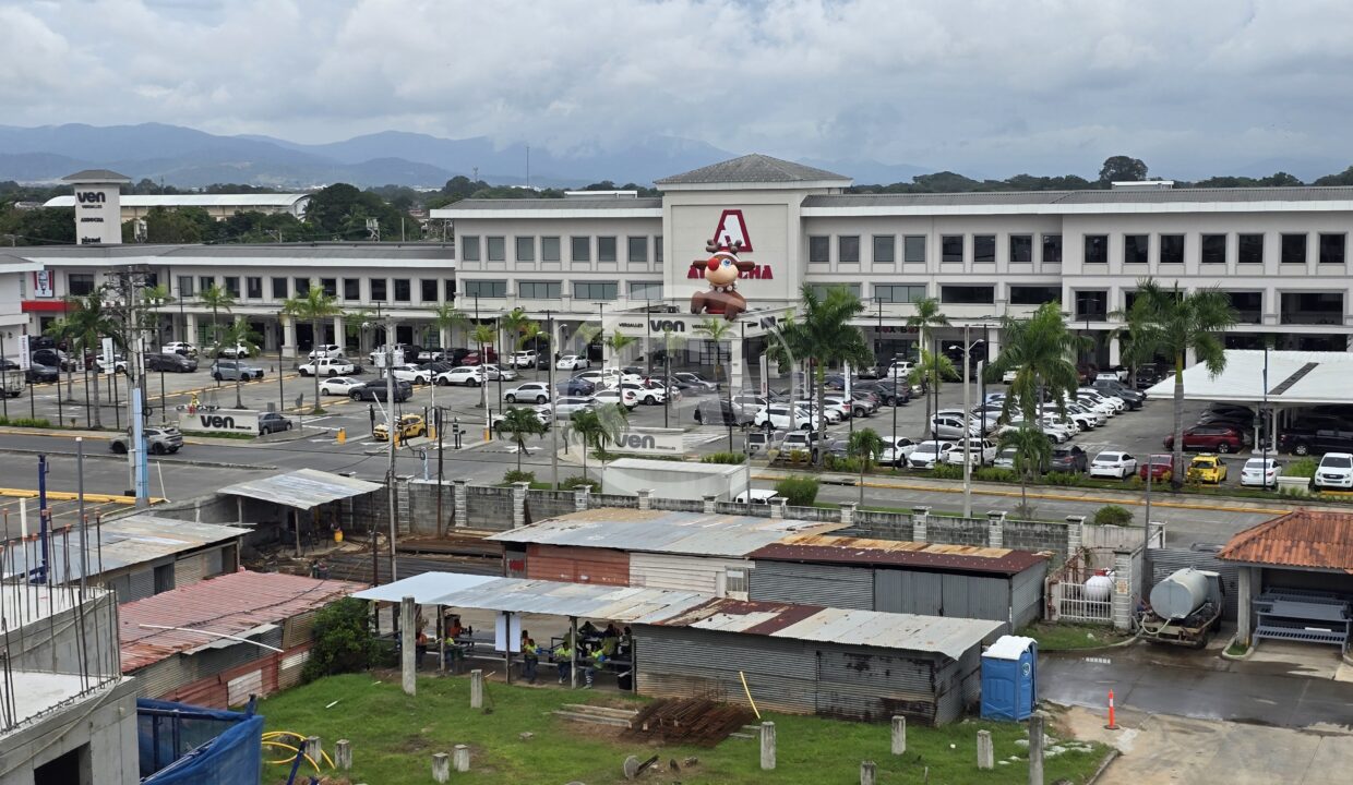 17. Torres de Versalles. Venta. Proyecto. Plaza comercial Venversalles
