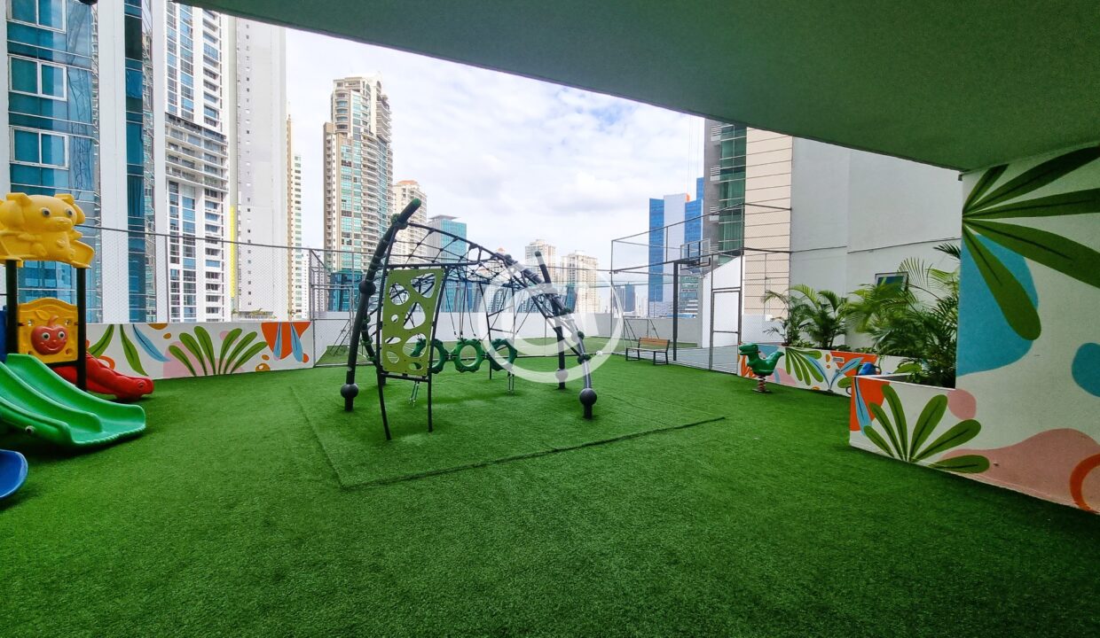 19. Parque infantil 2 Venta Grand Towerw