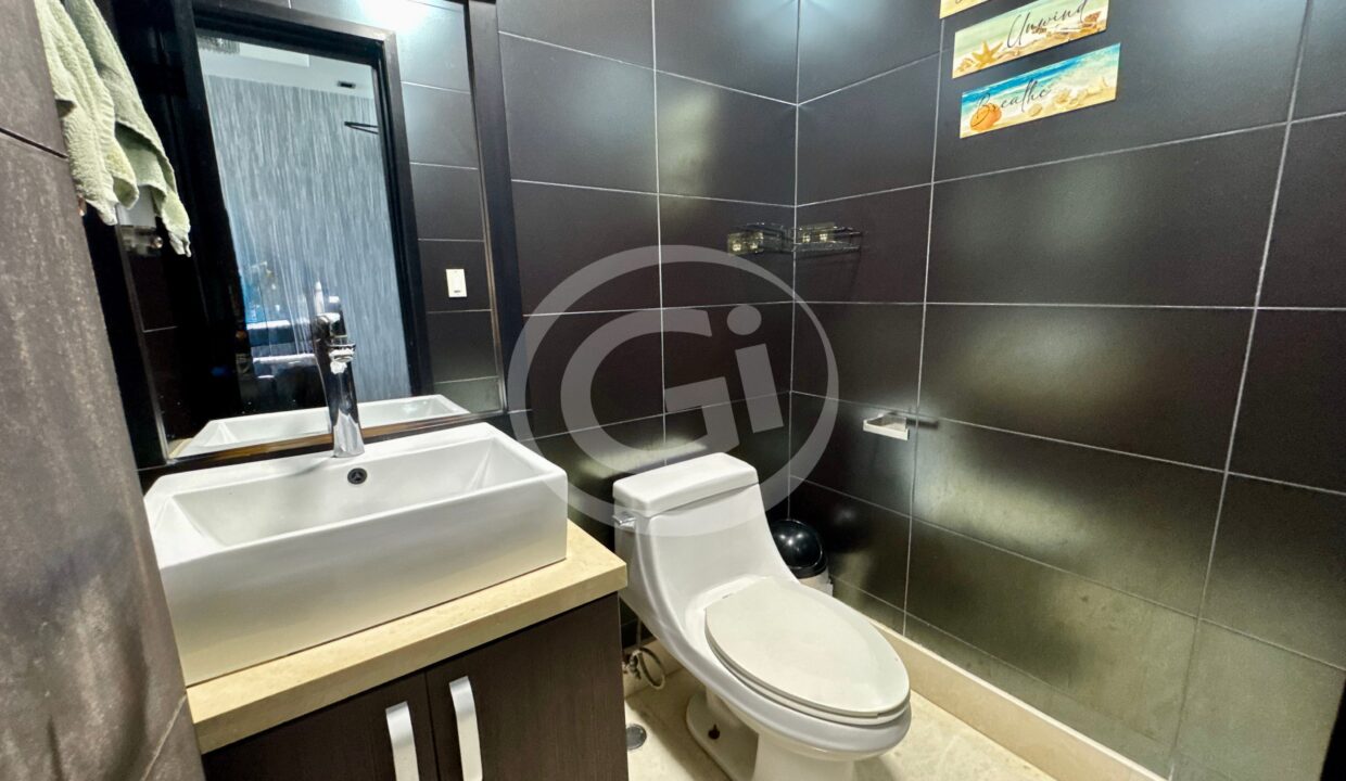 22. Baño venta apartamento Waterfalls San Francisco